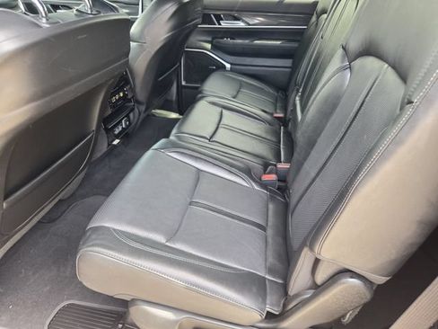 Used 2022 Jeep Wagoneer Series III RWD image 24
