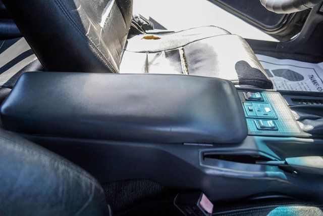 Used 1992 Pontiac Firebird Formula RWD image 37