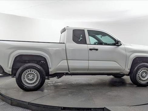 Used 2024 Toyota Tacoma SR RWD image 9