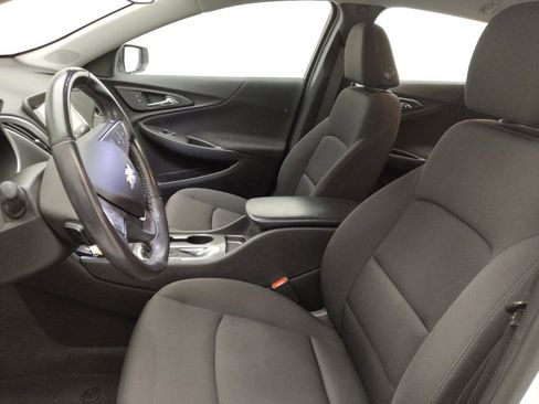 Used 2019 Chevrolet Malibu RS w/ LPO, Convenience Package 1 image 17