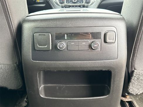 Used 2017 GMC Yukon SLE w/ Convenience Package image 26
