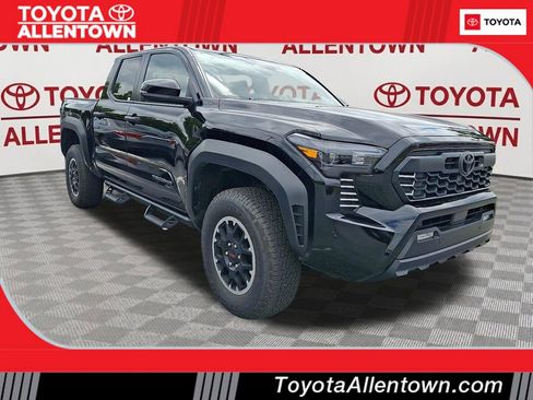 Used 2024 Toyota Tacoma TRD Off-Road w/ TRD Off Road Upgrade Package AWD/4WD image 1