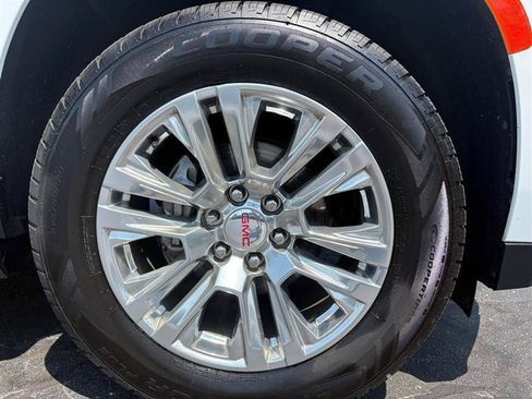 Used 2023 GMC Yukon Denali AWD/4WD image 17