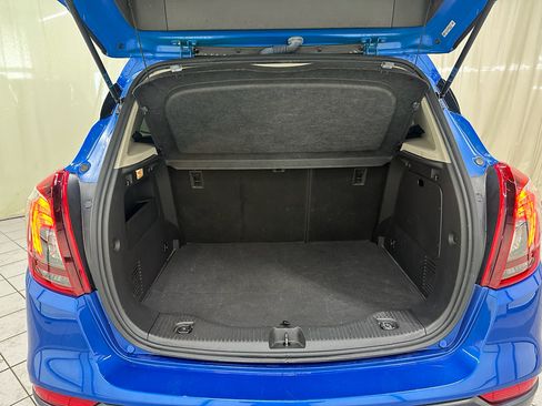 Used 2018 Buick Encore Sport Touring image 11