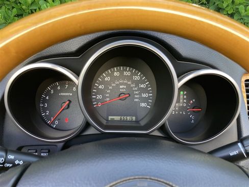 Used 2005 Lexus SC 430 Convertible RWD image 22
