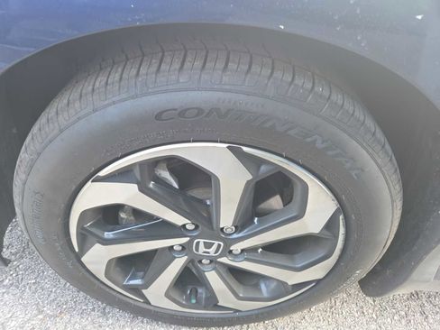 Used 2017 Honda Accord EX image 10