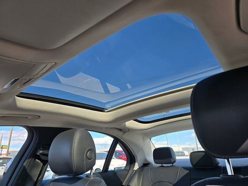Used 2018 Mercedes-Benz C 300 Sedan image 22