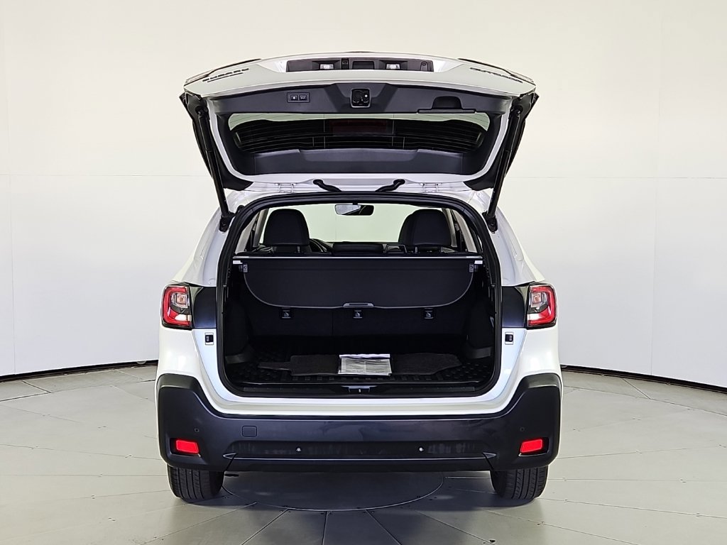 Certified 2024 Subaru Outback Onyx Edition AWD/4WD image 10