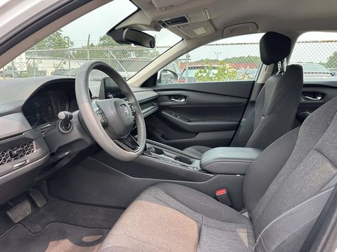 Used 2023 Honda Accord LX image 13