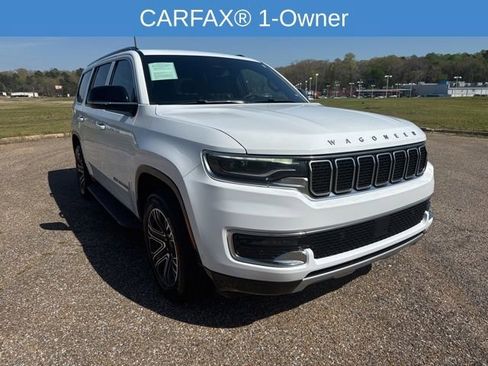 Used 2024 Jeep Wagoneer Series II w/ Flexible Seating Group AWD/4WD image 2
