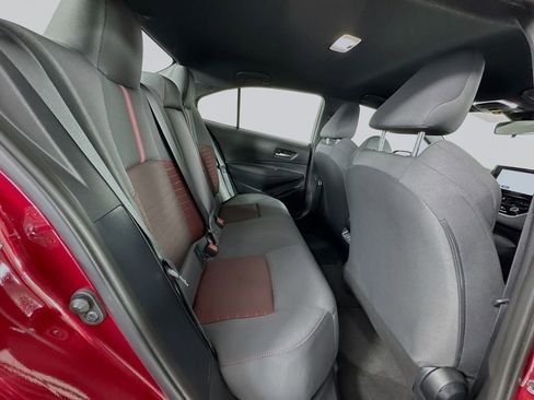 Used 2025 Toyota Corolla SE image 32