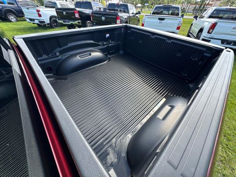 Used 2025 RAM 1500 Big Horn AWD/4WD image 11
