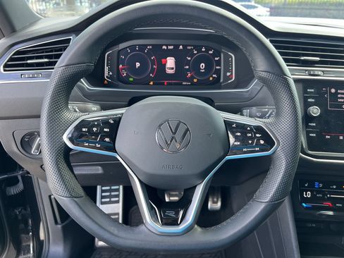 Used 2024 Volkswagen Tiguan SEL R-Line AWD/4WD image 7