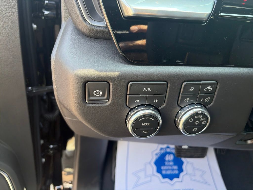 New 2026 GMC Sierra 1500 Elevation w/ Elevation Premium Package AWD/4WD image 19