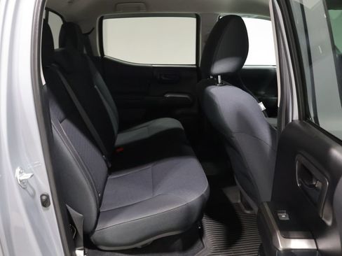 Used 2021 Toyota Tacoma SR5 w/ Trail Edition AWD/4WD image 20