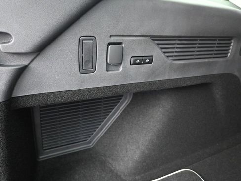 New 2026 Lincoln Nautilus Premier w/ Equipment Group 102A image 33