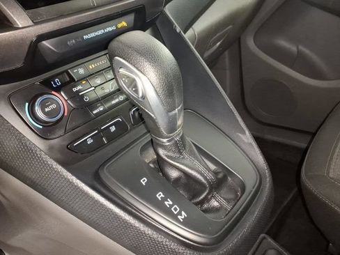 Used 2021 Ford Transit Connect XLT FWD image 22