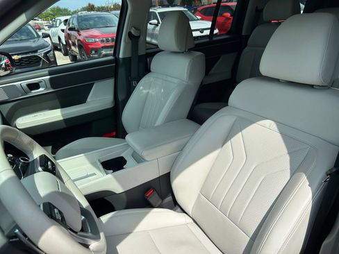 Used 2026 Hyundai Santa Fe SEL FWD image 28
