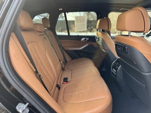 Used 2020 BMW X5 xDrive50i w/ Luxury Seating Package image 18
