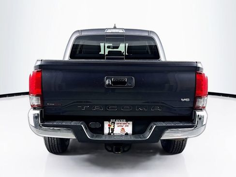 Used 2022 Toyota Tacoma SR5 image 8