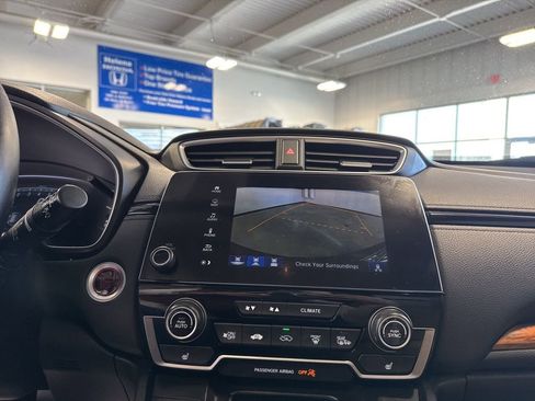 Used 2018 Honda CR-V Touring image 14