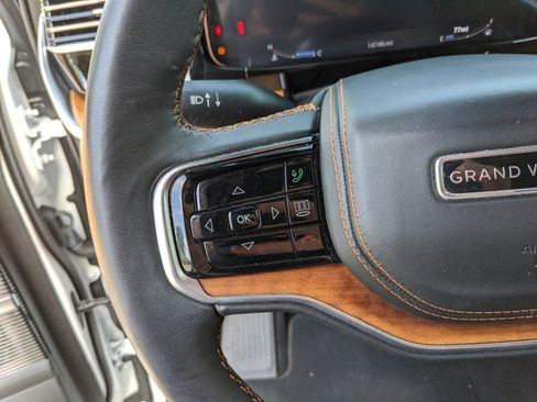 Used 2024 Jeep Grand Wagoneer L Series III image 34