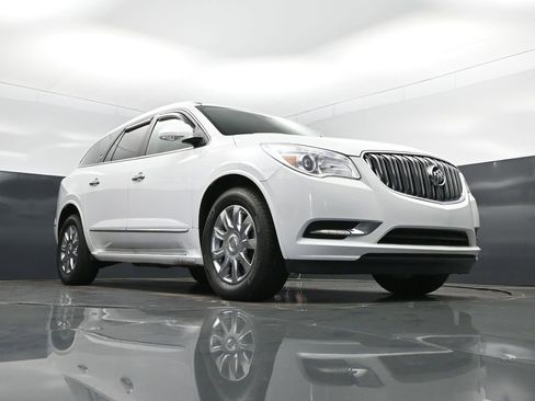 Used 2017 Buick Enclave Premium image 46
