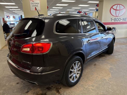 Used 2017 Buick Enclave Leather AWD/4WD image 9