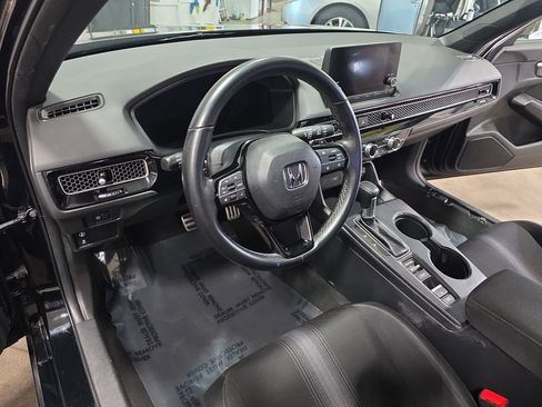 Used 2023 Honda Civic Sport image 15