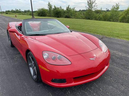 Used 2005 Chevrolet Corvette Convertible w/ Preferred Equipment Group RWD image 66
