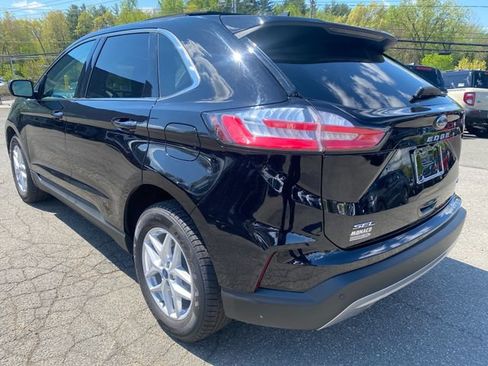 Certified 2022 Ford Edge SEL w/ Convenience Package AWD/4WD image 5