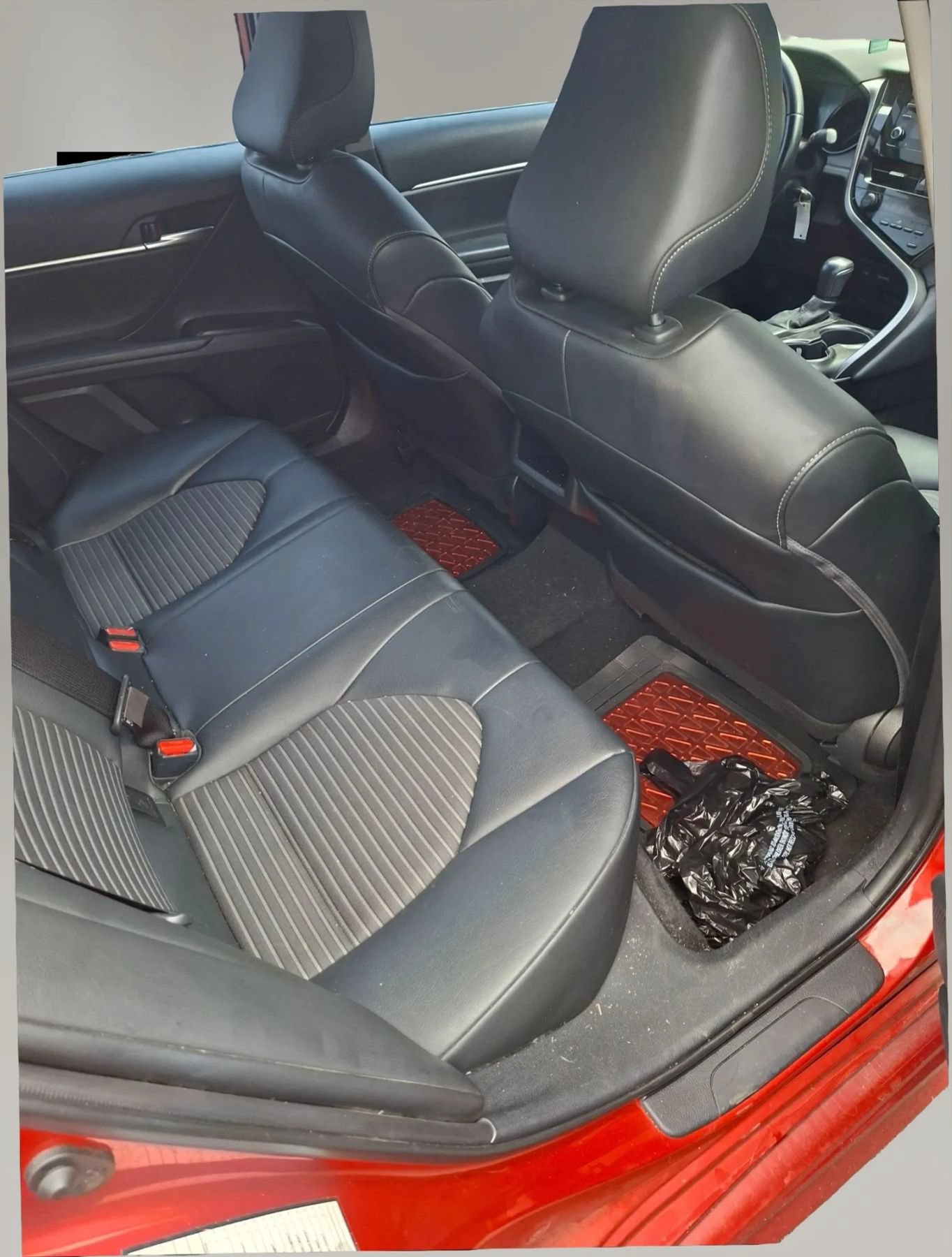 Used 2021 Toyota Camry SE FWD image 7