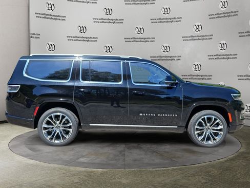 Used 2024 Jeep Grand Wagoneer Series III AWD/4WD image 6
