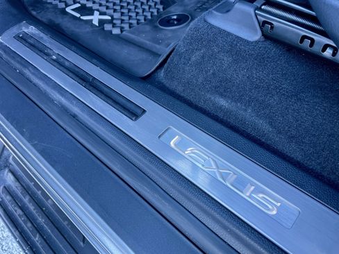 Used 2025 Lexus LX 600 4WD w/ Luxury Package image 43