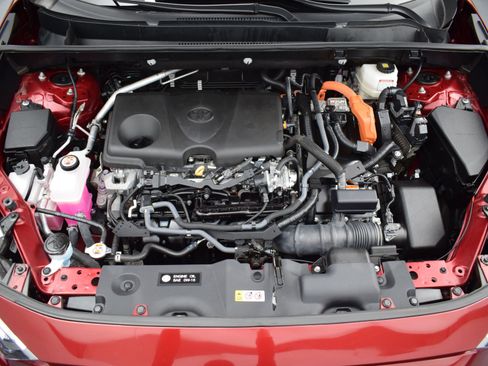 Used 2023 Toyota RAV4 XLE Premium image 9