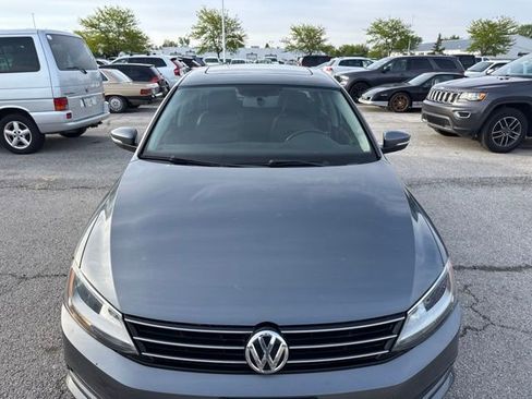 Used 2015 Volkswagen Jetta SE FWD image 8