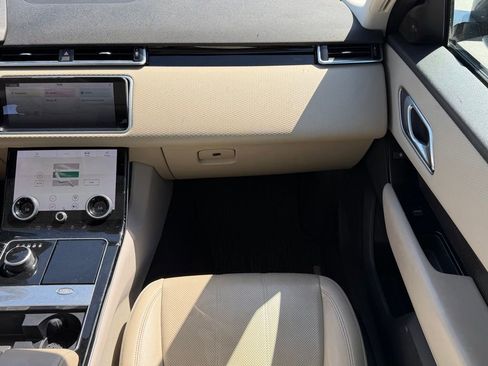 Used 2018 Land Rover Range Rover Velar S AWD/4WD image 17