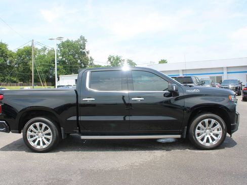 Used 2022 Chevrolet Silverado 1500 High Country w/ Safety Package II AWD/4WD image 11