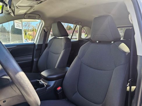 Certified 2025 Toyota RAV4 LE image 19