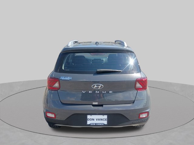 Used 2025 Hyundai Venue SEL FWD image 5