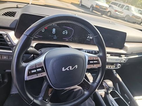 Used 2025 Kia Telluride S AWD/4WD image 6