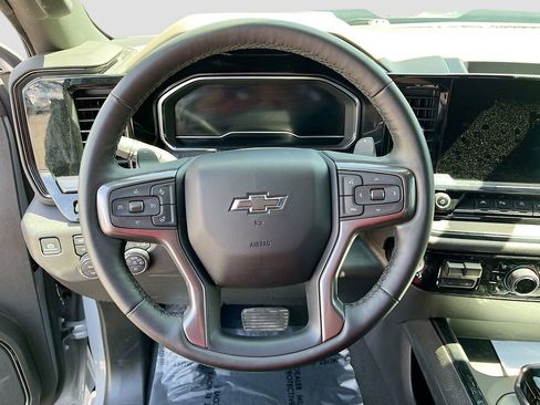 Used 2024 Chevrolet Silverado 1500 ZR2 w/ Technology Package image 11