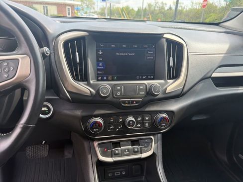 Used 2022 GMC Terrain Denali w/ Denali Premium Package AWD/4WD image 20