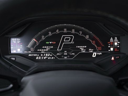 Used 2022 Lamborghini Huracan STO image 31