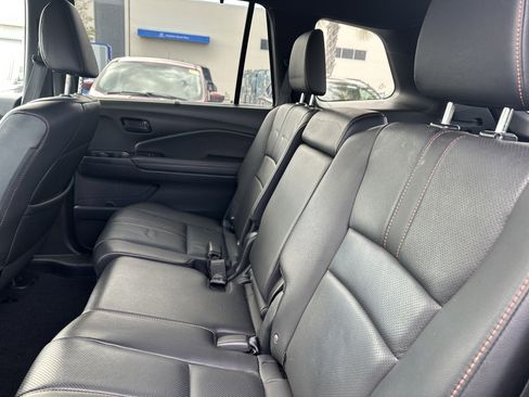 Used 2023 Honda Passport TrailSport image 9