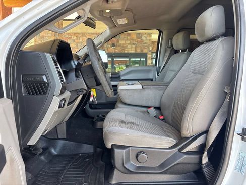 Used 2018 Ford F350 XLT AWD/4WD image 16