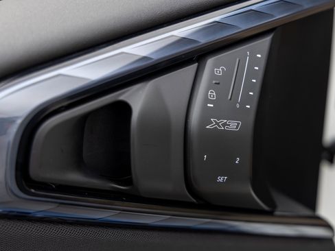 Used 2025 BMW X3 xDrive30i w/ M Sport Package image 21