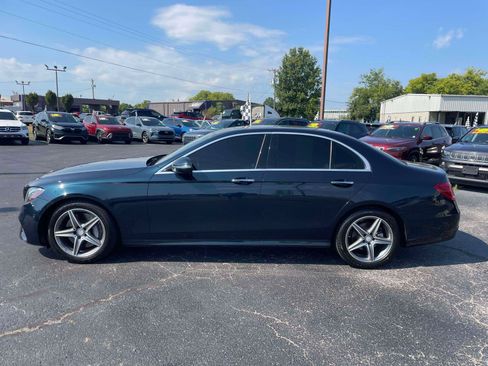 Used 2017 Mercedes-Benz E 300 image 4