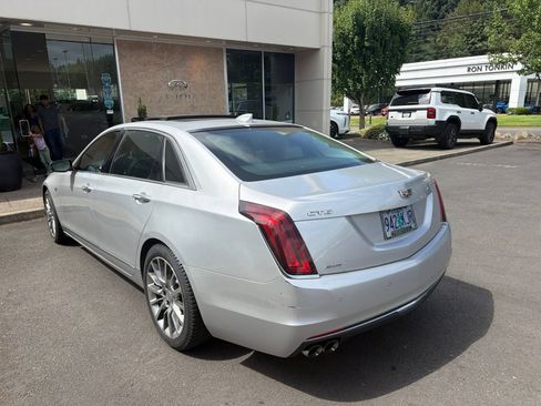 Used 2017 Cadillac CT6 Luxury AWD/4WD image 10