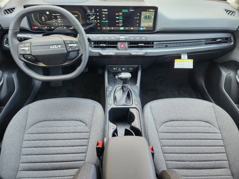 New 2025 Kia K4 EX image 19